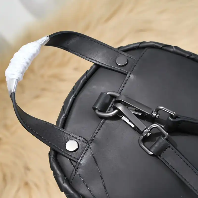 bo*te*ga Ve*ne*ta bag 2212yz0049