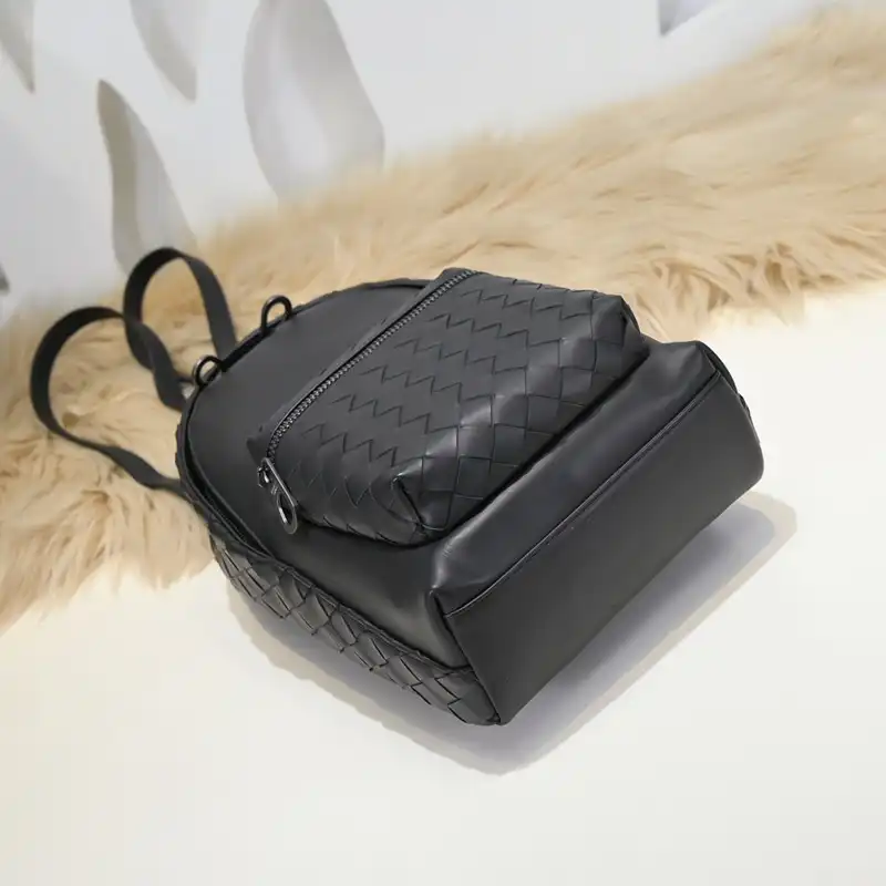 bo*te*ga Ve*ne*ta bag 2212yz0049