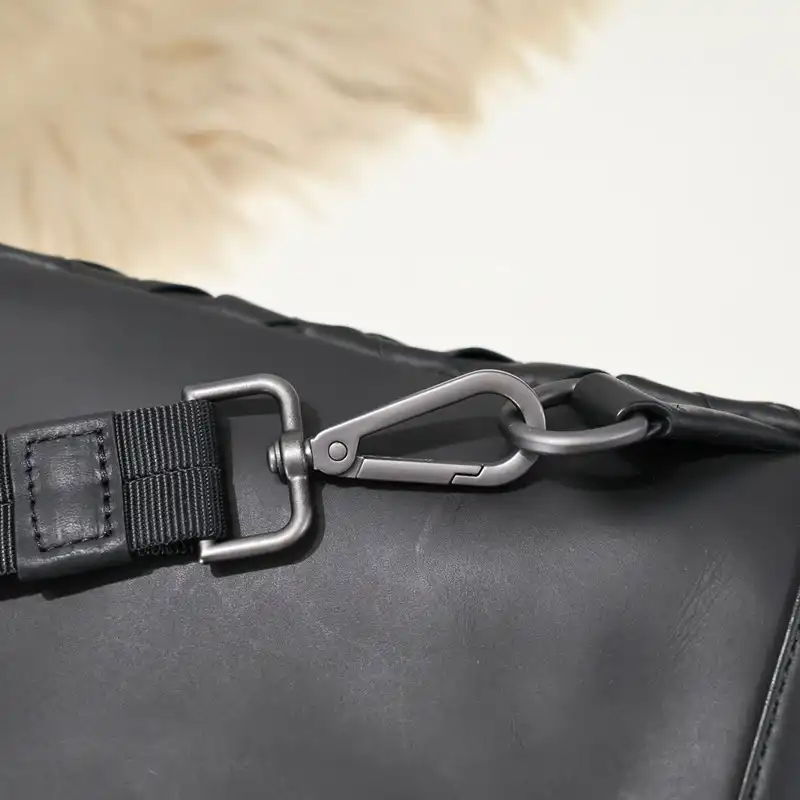 bo*te*ga Ve*ne*ta bag 2212yz0050