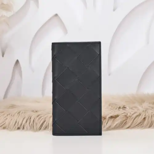 bo*te*ga Ve*ne*ta bag 2212yz0060