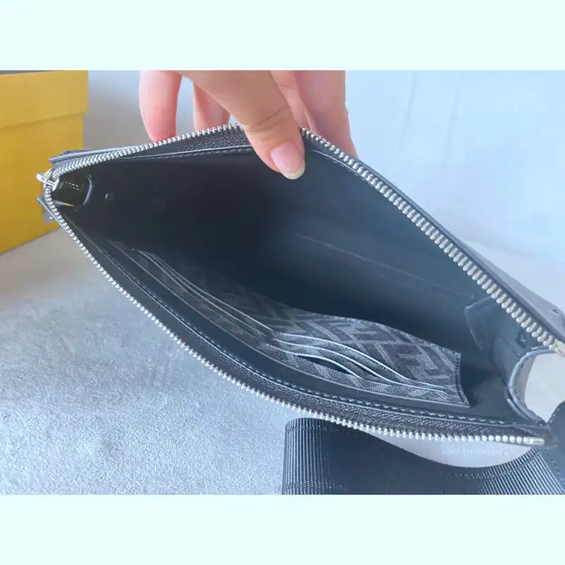 F**di bag 2301ya0045