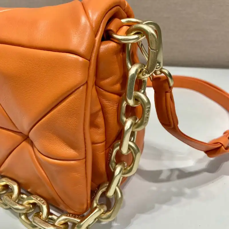 Pra*a bag 2301yz0003