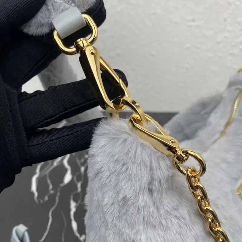 Pra*a bag 2301yz0011