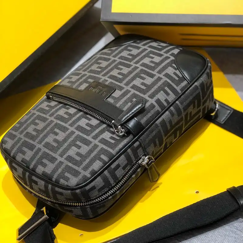 F**di bag 2301yz0042