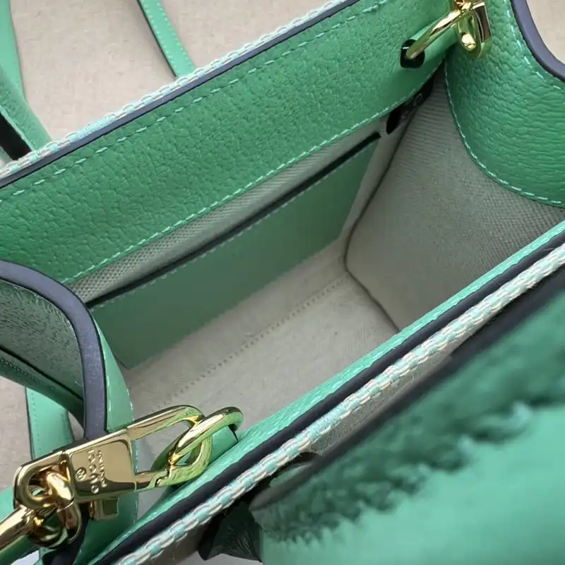 G*u*i bag 2304ya0098