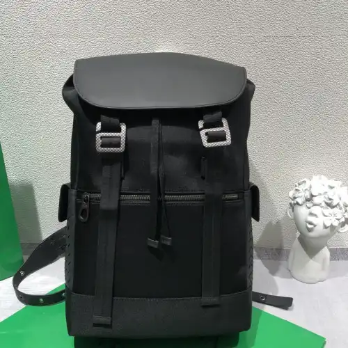 bo*te*ga Ve*ne*ta bag 2306yz0033