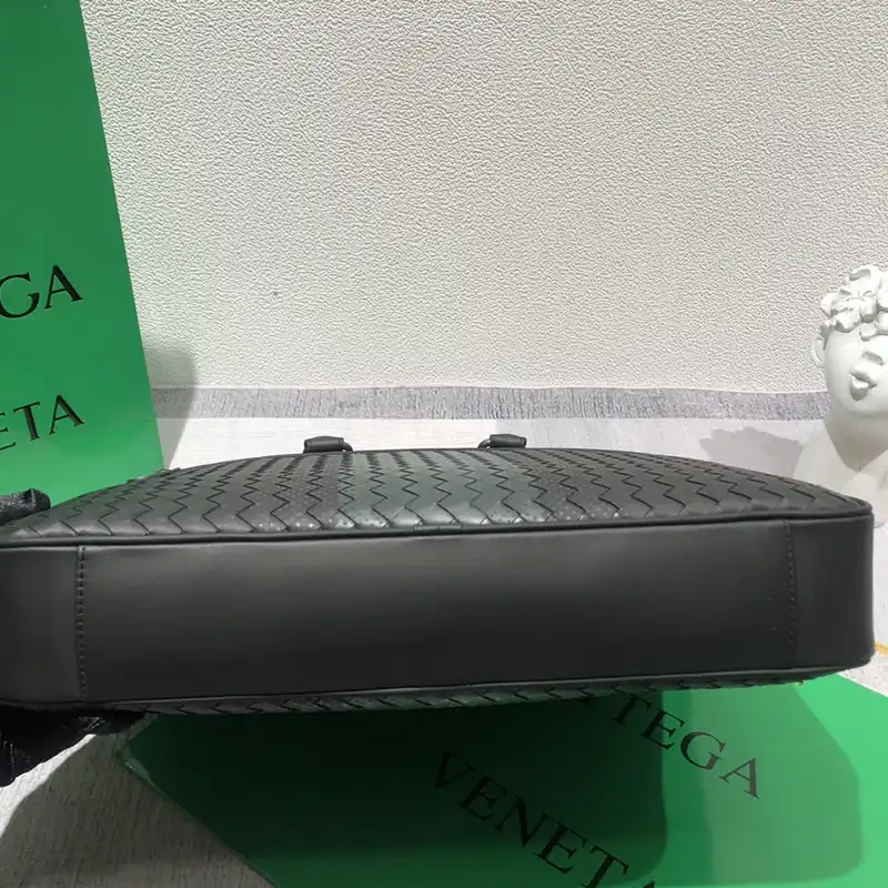 bo*te*ga Ve*ne*ta bag 2306yz0040