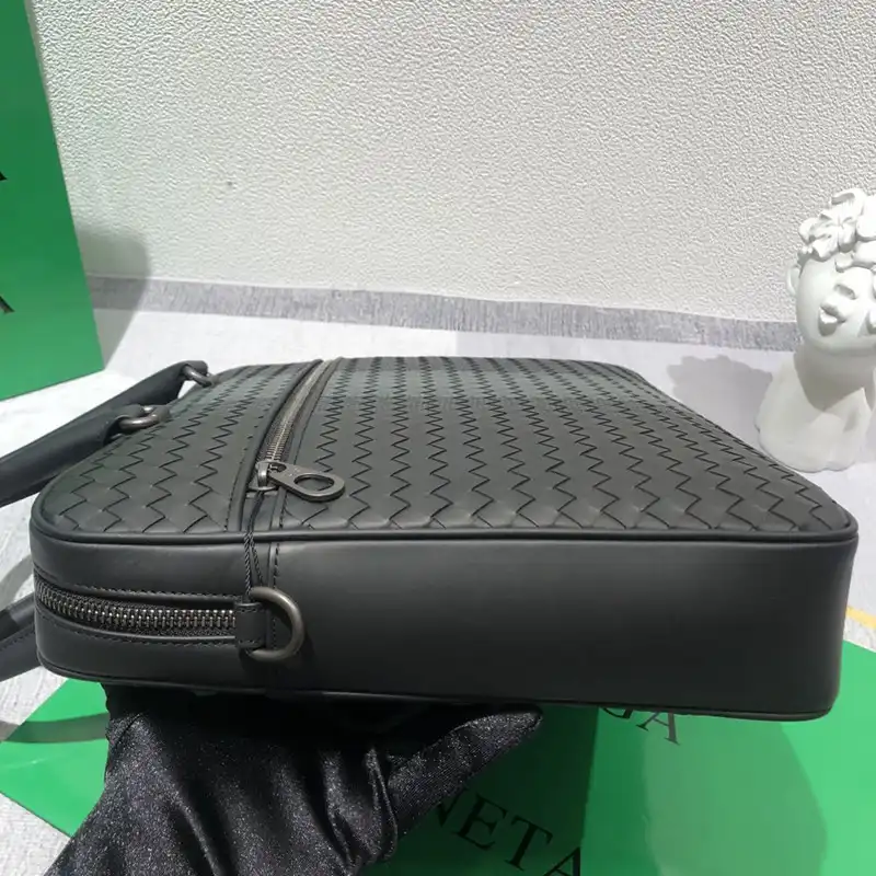 bo*te*ga Ve*ne*ta bag 2306yz0040