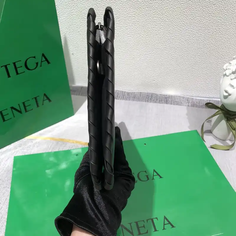 bo*te*ga Ve*ne*ta bag 2306yz0047