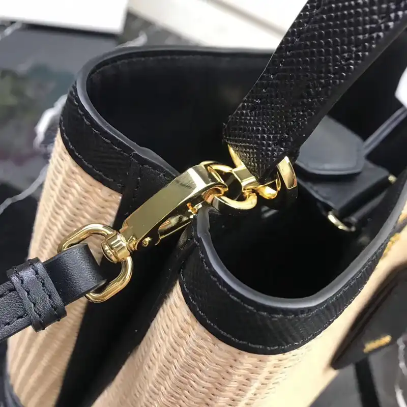 Pra*a bag 2309ya0033