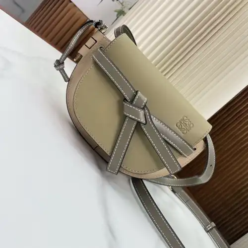 L0ew* bag 2309ya0140