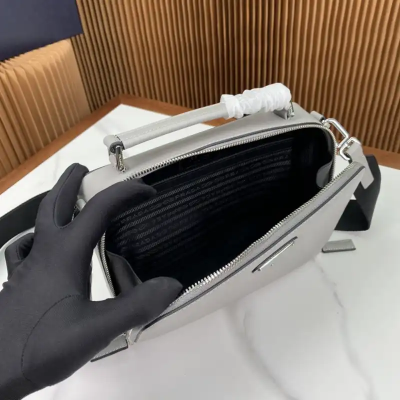 Pra*a bags 2311ya0028