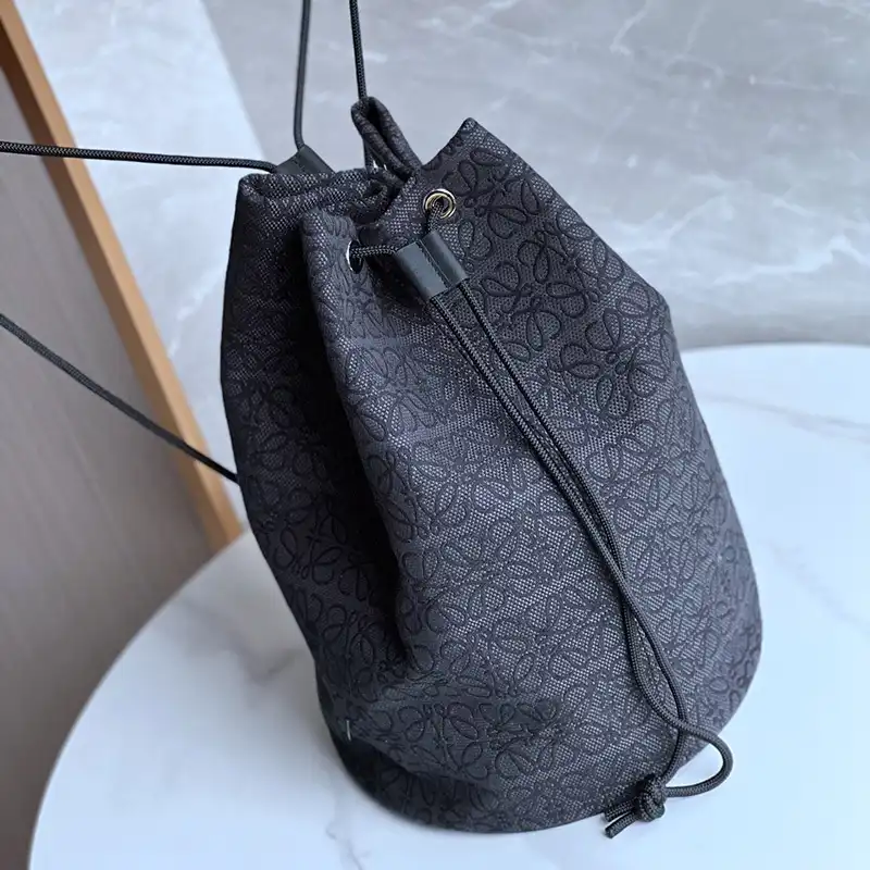 L0ew* bags 2311ya0089