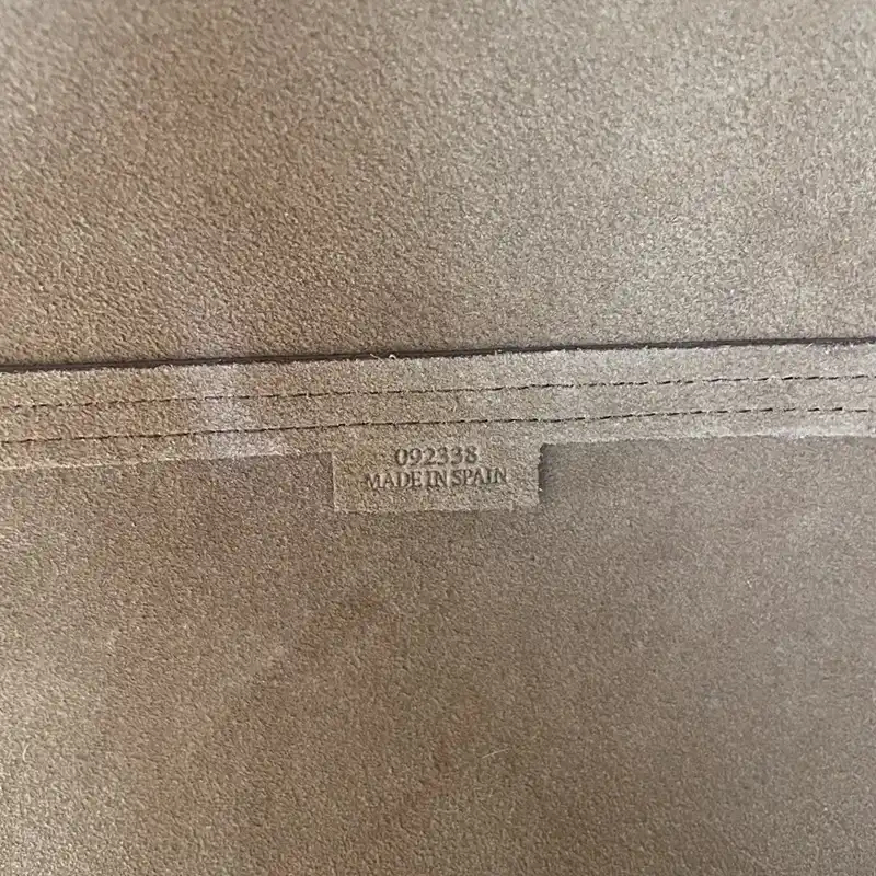 L0ew* bags 2312ya0017