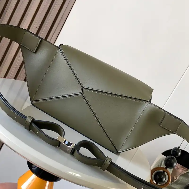 L0ew* bags 2312ya0020