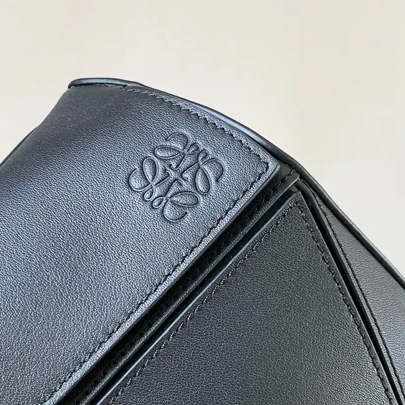 L0ew* bags 2312ya0024