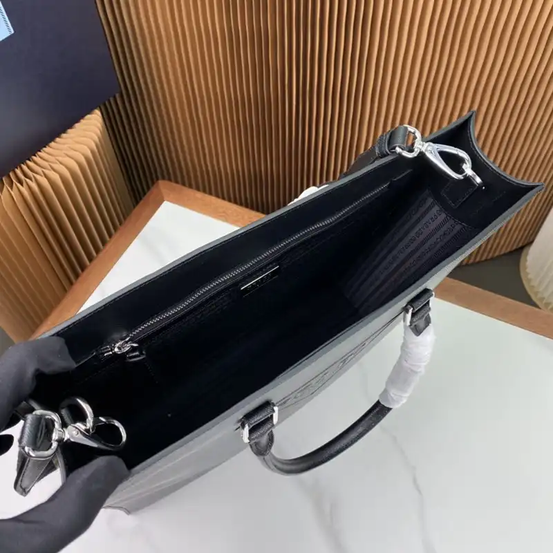 Pra*a bags 2312ya0033