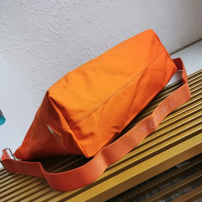 Pra*a bags 2312ya0035