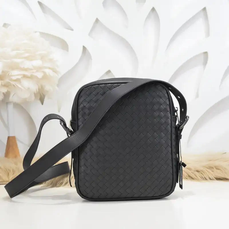 bo*te*ga Ve*ne*ta bags 2401ya0006