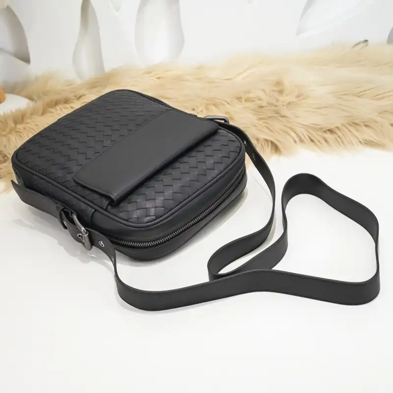 bo*te*ga Ve*ne*ta bags 2401ya0006