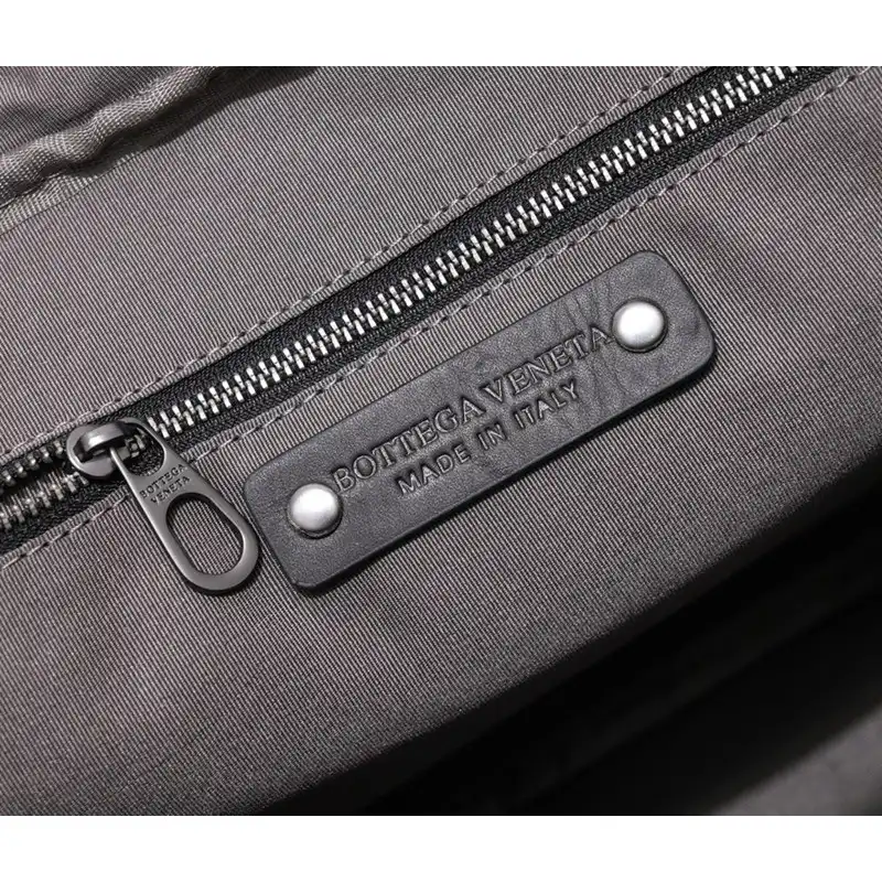 bo*te*ga Ve*ne*ta bags 2401ya0006