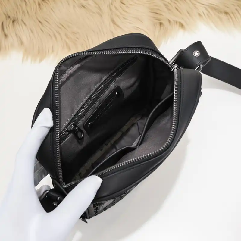 bo*te*ga Ve*ne*ta bags 2401ya0006