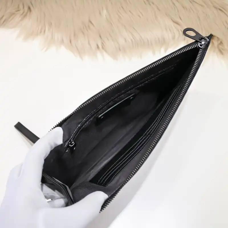 bo*te*ga Ve*ne*ta bags 2401ya0011