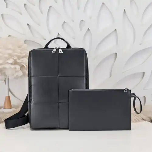 bo*te*ga Ve*ne*ta bags 2401ya0104