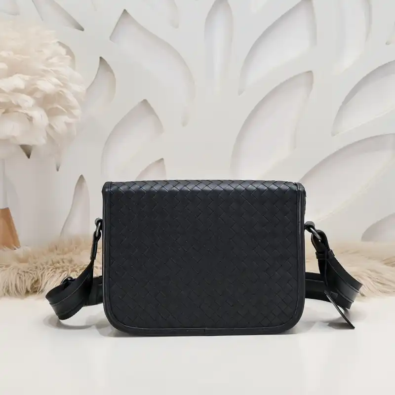 bo*te*ga Ve*ne*ta bags 2401ya0105