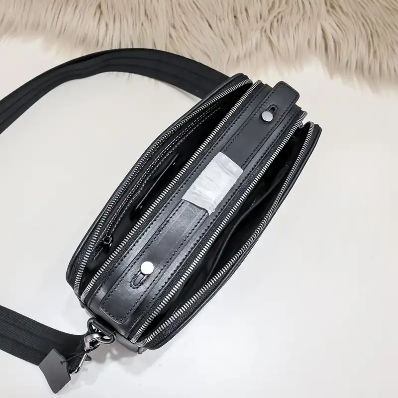 bo*te*ga Ve*ne*ta bags 2401ya0106