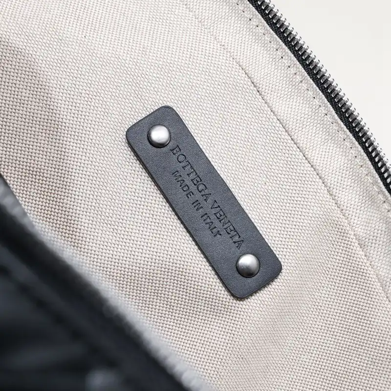 bo*te*ga Ve*ne*ta bags 2401ya0117