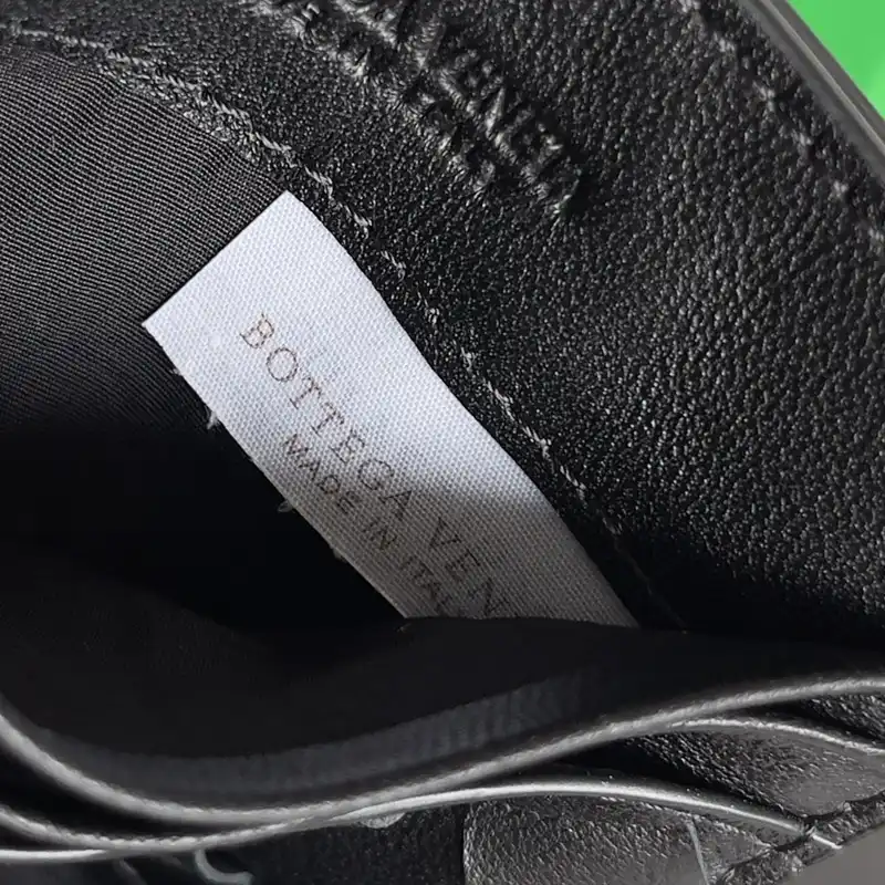 bo*te*ga Ve*ne*ta bags 2401ya0204