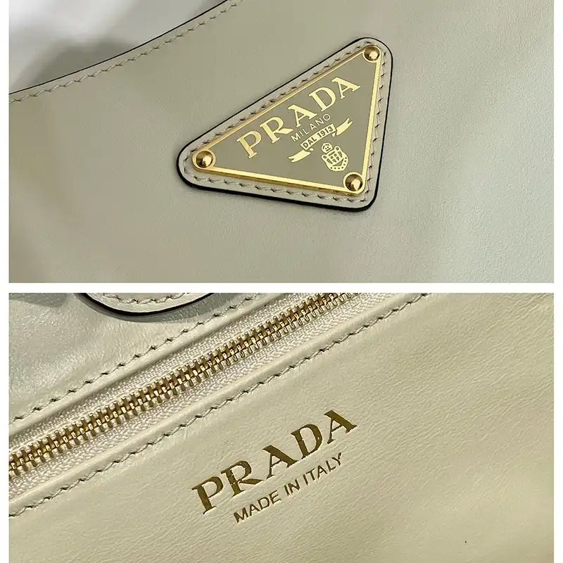 Pra*a bags 2404ya0067