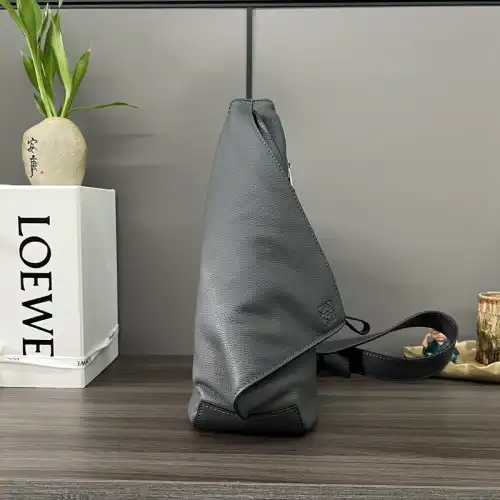 L0ew* bags 2404ya0089