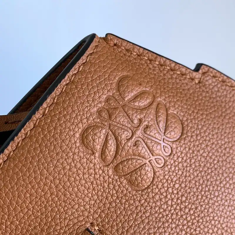 L0ew* bags 2404ya0094