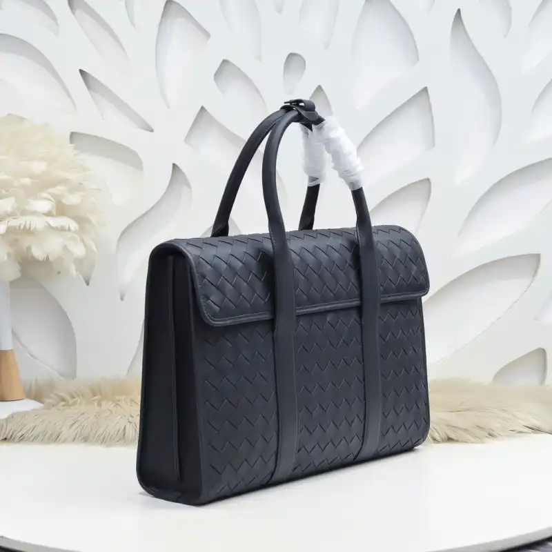 bo*te*ga Ve*ne*ta bags 2406ya0002