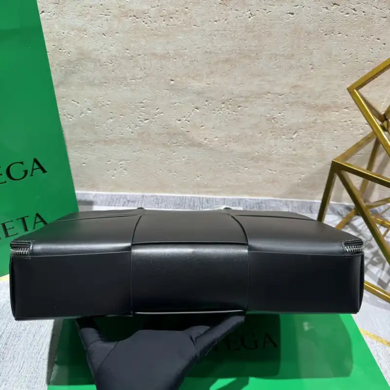 bo*te*ga Ve*ne*ta bags 2406ya0020