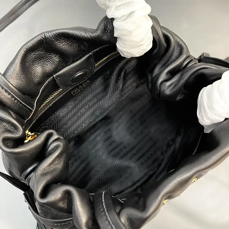 Pra*a bags 2406ya0104