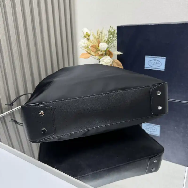 Pra*a bags 2407yz0002