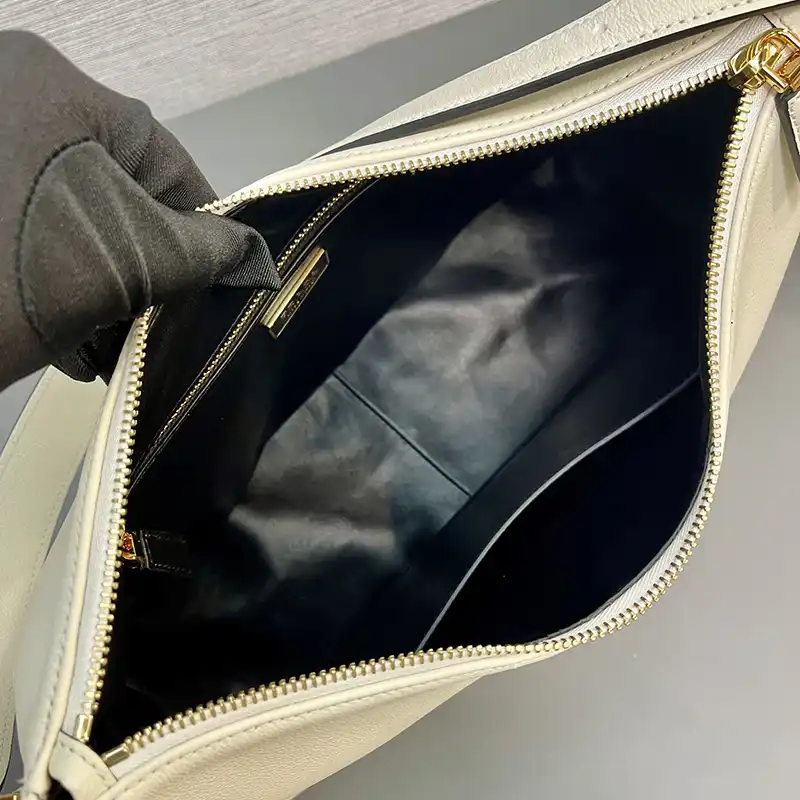 Pra*a bags 2407yz0073