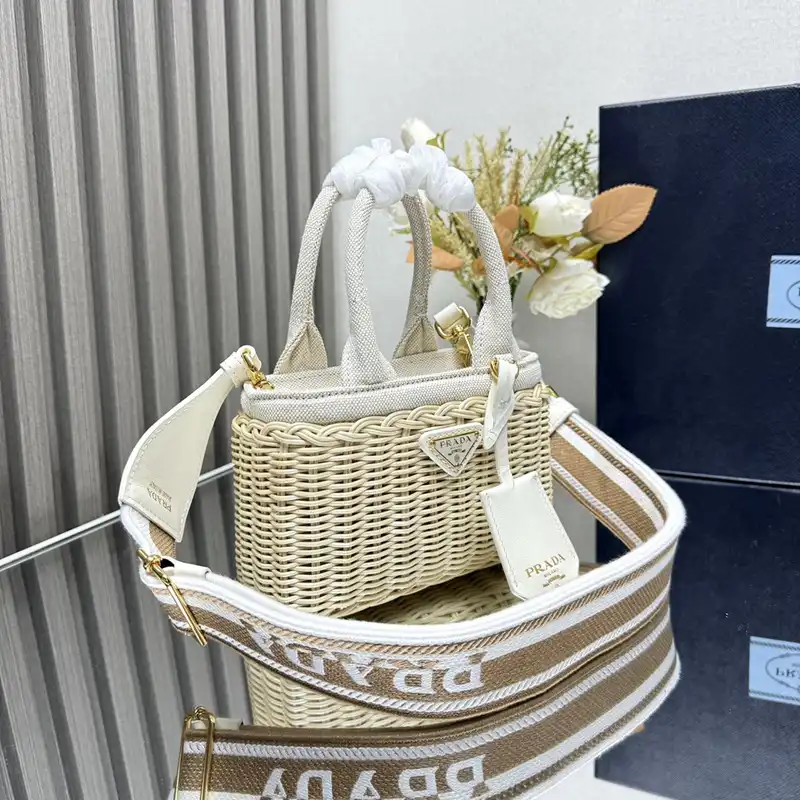 Pra*a bags 2408ya0162