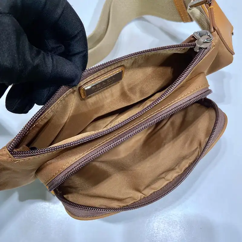 Pra*a bags 2408ya0177