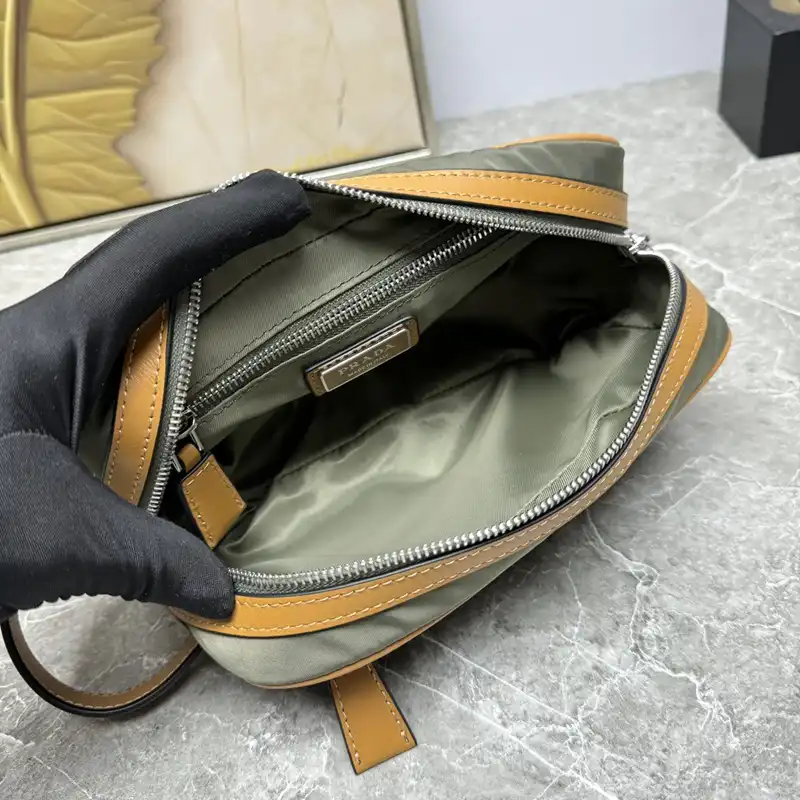 Pra*a bags 2408ya0229