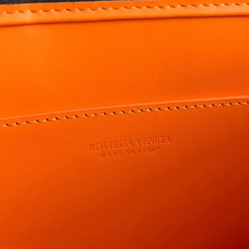 bo*te*ga Ve*ne*ta bags 2409sf0012