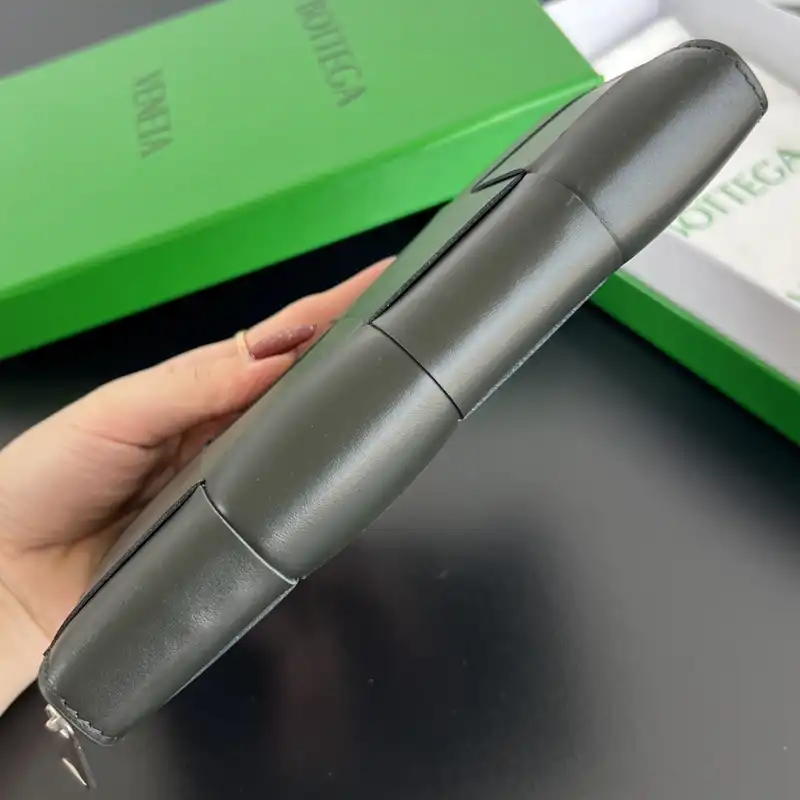 bo*te*ga Ve*ne*ta bags 2409sf0022