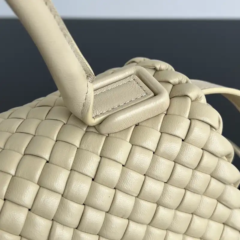 bo*te*ga Ve*ne*ta bags 2409sf0024