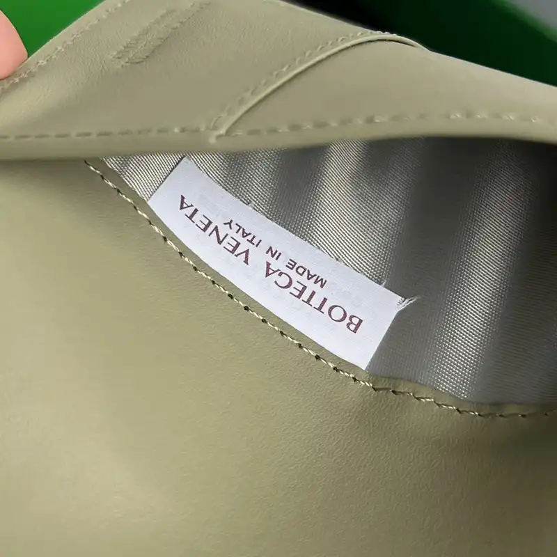 bo*te*ga Ve*ne*ta bags 2409sf0119