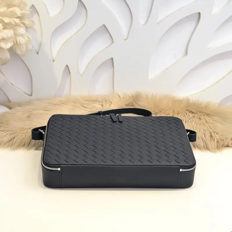 bo*te*ga Ve*ne*ta bags 2409ya0038