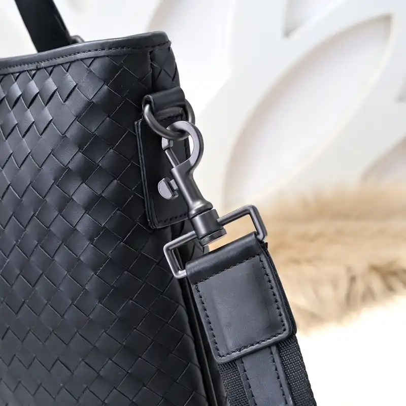 bo*te*ga Ve*ne*ta bags 2410ya0034