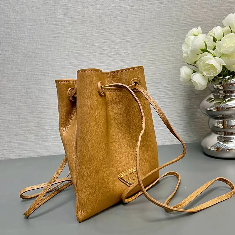 Pra*a bags 2410ya0095